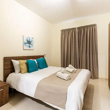 Apartment Designer 3br Home, W/ Lovely Views & Wifi By 360 Estates Marsaxlokk