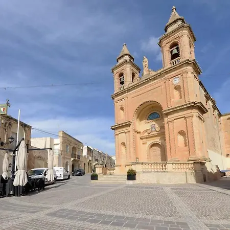 Apartment Designer 3br Home, W/ Lovely Views & Wifi By 360 Estates Marsaxlokk