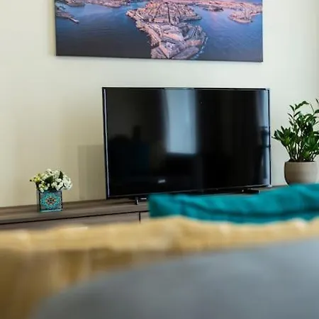 Διαμέρισμα Designer 3br Home, W/ Lovely Views & Wifi By 360 Estates