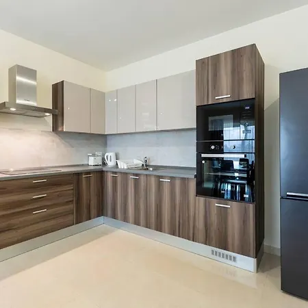 Designer 3br Home, W/ Lovely Views & Wifi By 360 Estates *