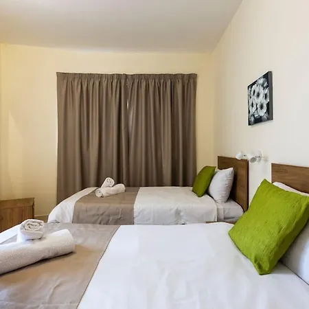 Διαμέρισμα Designer 3br Home, W/ Lovely Views & Wifi By 360 Estates *