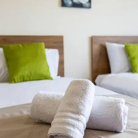 아파트 Designer 3br Home, W/ Lovely Views & Wifi By 360 Estates *