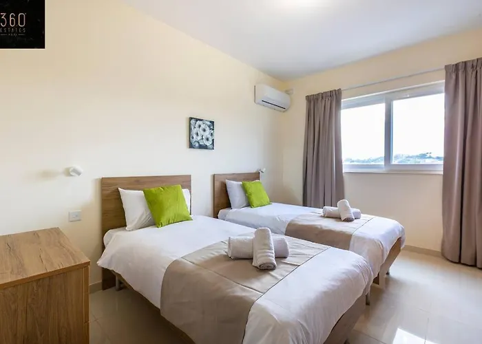 Designer 3br Home, W/ Lovely Views & Wifi By 360 Estates Daire Marsaxlokk