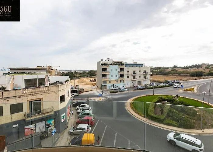 Designer 3br Home, W/ Lovely Views & Wifi By 360 Estates