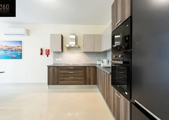 Designer 3br Home, W/ Lovely Views & Wifi By 360 Estates Appartement *