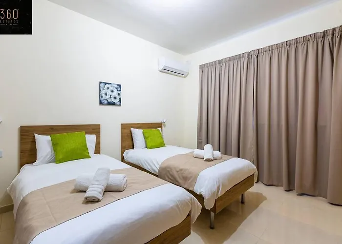 Daire Designer 3br Home, W/ Lovely Views & Wifi By 360 Estates *