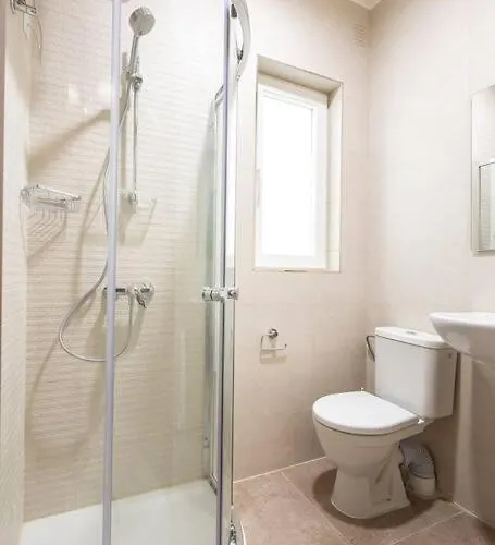 Designer 3br Home, W/ Lovely Views & Wifi By 360 Estates *